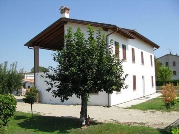 5 rooms House in Mezzanino, Italy No. 123223