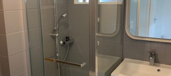 Здание с 4 спальнями в Мелен, Франция № 130790 4