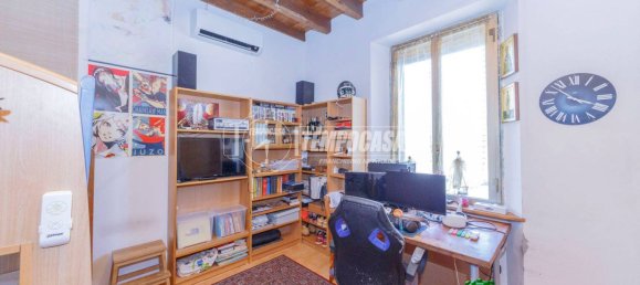 2 bedrooms Apartment in Milan, Italy No. 272568 8