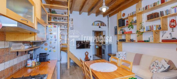 2 bedrooms Apartment in Milan, Italy No. 272568 2