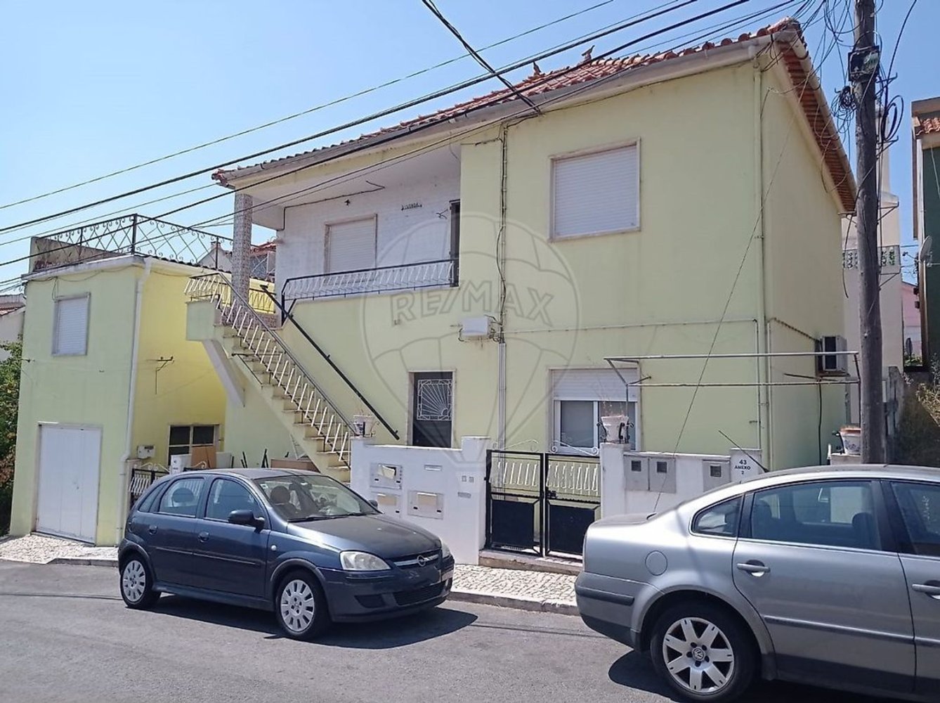 335m² Building in Loures, Portugal No. 322116