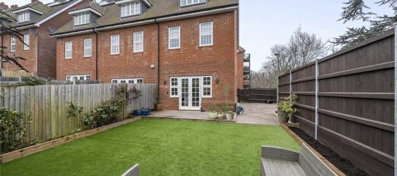 4 bedrooms Commercial property in Barnet, United Kingdom No. 6480 14