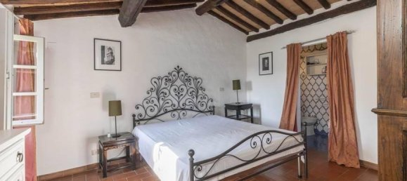 Casa de 8 habitaciónes en Foiano della Chiana, Italy No. 26251 21