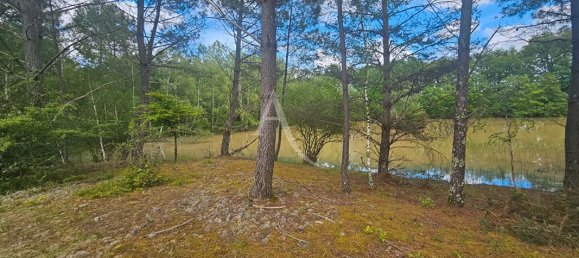 Terrain à Céré-la-Ronde, France No. 252561 3