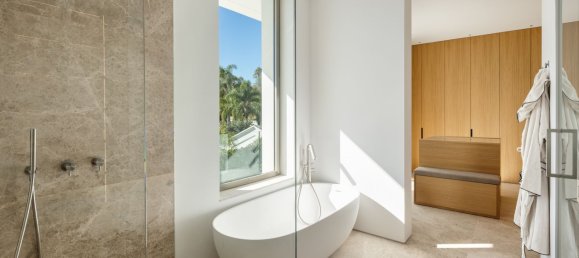 6 Schlafzimmer Villa in Marbella, Spain, Nr. 106166 16