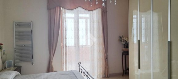 3-salle Villa à Pomigliano d'Arco, Italy No. 2048 11