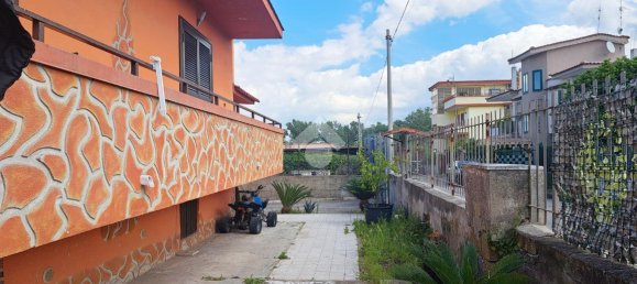 3-salle Villa à Pomigliano d'Arco, Italy No. 2048 28