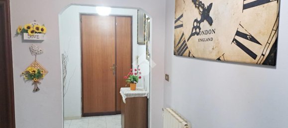 3-salle Villa à Pomigliano d'Arco, Italy No. 2048 10