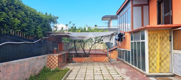 3-salle Villa à Pomigliano d'Arco, Italy No. 2048 20