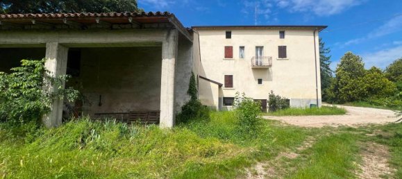 11 rooms House in Castelnuovo del Garda, Italy No. 157591 4