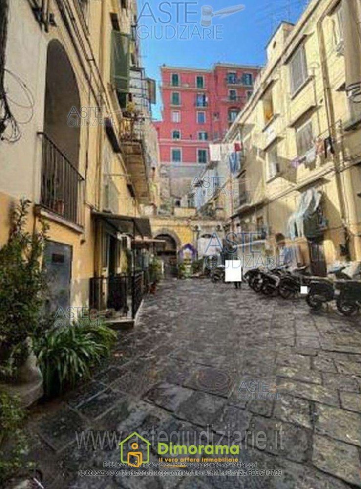 3-Zimmer Wohnung in Naples, Italy, Nr. 10940