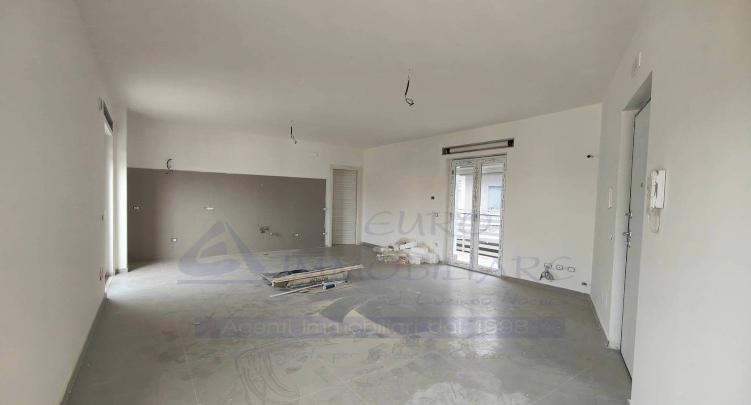 3 chambres Appartement à Maddaloni, Italy No. 228511