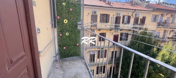 Studio in Milan, Italy No. 361558 17