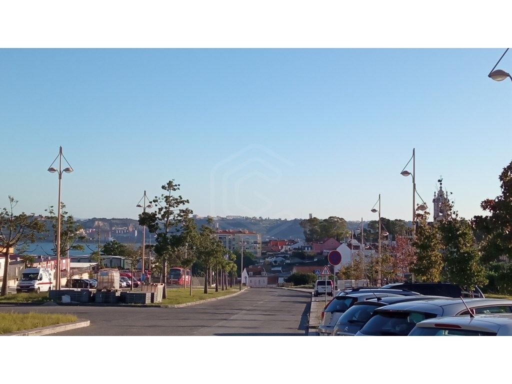  قطعة أرض في Lisbon, Portugal 2000متر مربع رقم 92533