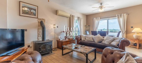 2 bedrooms House in Frenaros, Cyprus No. 24023 2