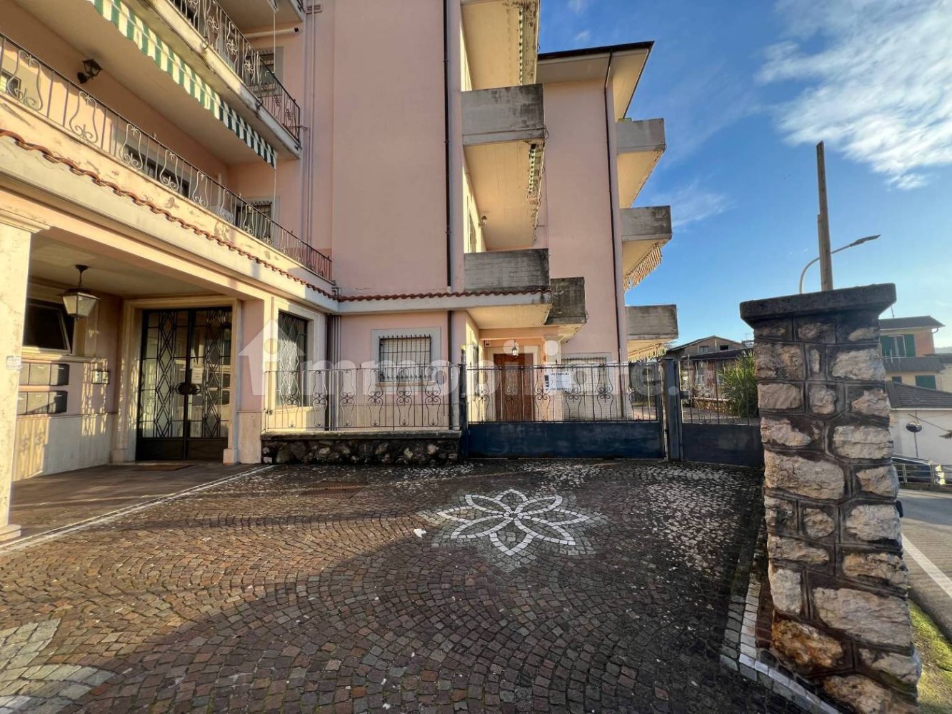 Apartamento de 2 dormitorios en Fiuggi, Italy No. 228604