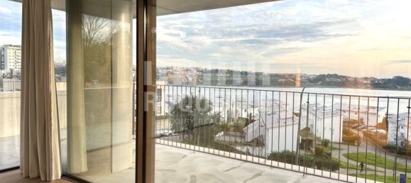 Studio in Porto, Portugal No. 112911 3