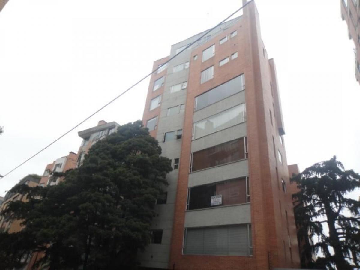 2 bedrooms House in Bogota, Colombia No. 12281