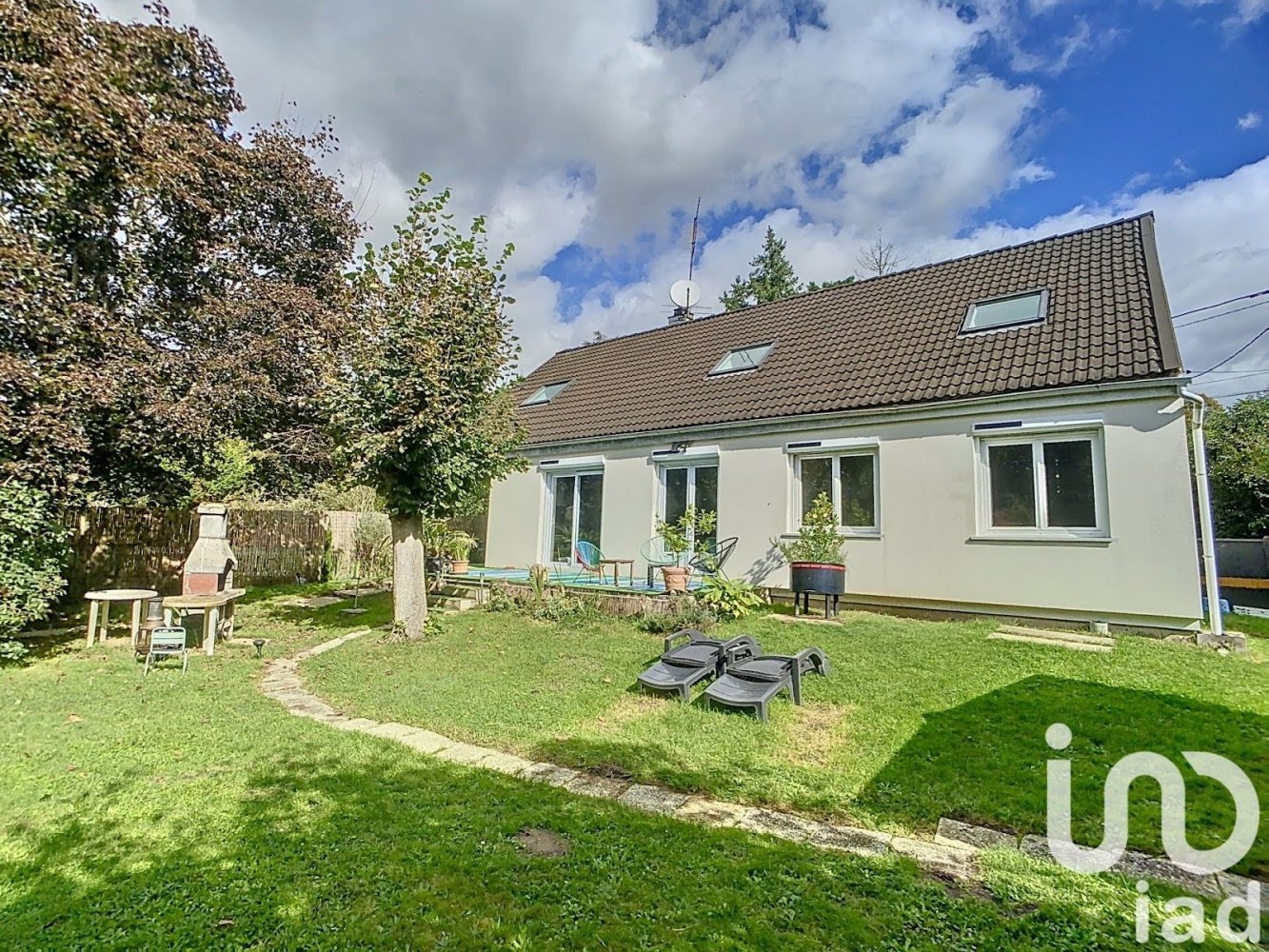 8-salle Maison à Amilly, France No. 240389