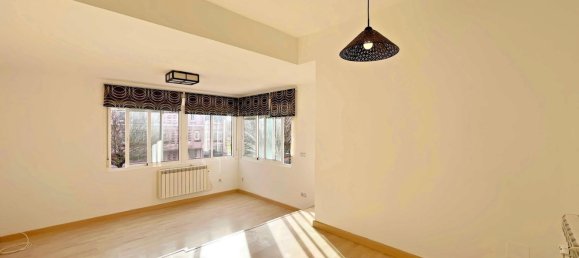 Apartamento de 3 dormitorios en Ferrol, Spain No. 55250 4