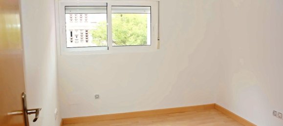 Apartamento de 3 dormitorios en Ferrol, Spain No. 55250 15