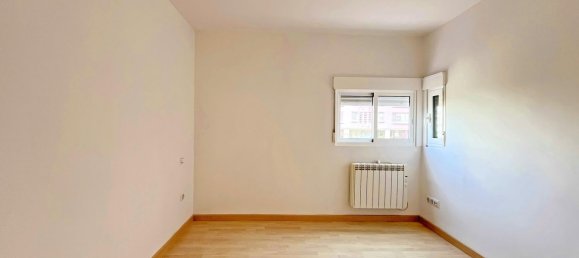 Apartamento de 3 dormitorios en Ferrol, Spain No. 55250 20