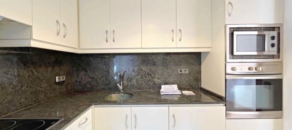 Apartamento de 3 dormitorios en Ferrol, Spain No. 55250 11