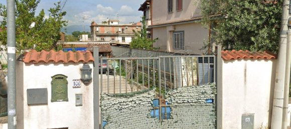 3 rooms House in Rome, Italy No. 191907 2