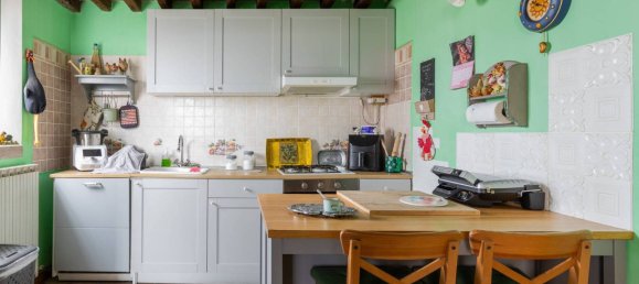 3 bedrooms House in Cento, Italy No. 108521 6