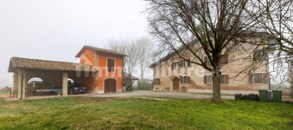 3 bedrooms House in Cento, Italy No. 108521 27