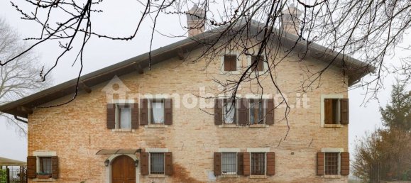 3 bedrooms House in Cento, Italy No. 108521 25