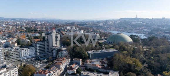 3 bedrooms Apartment in Porto, Portugal No. 119402 16