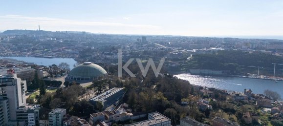 3 bedrooms Apartment in Porto, Portugal No. 119402 17