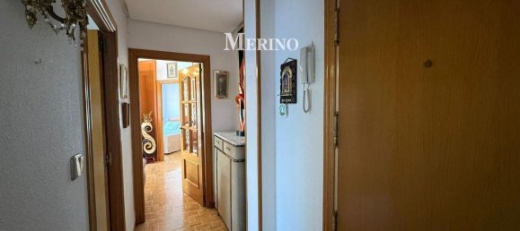 3 bedrooms Apartment in Madrid, Spain No. 137376 22