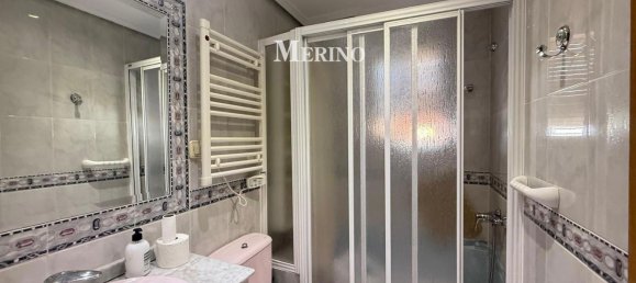 3 bedrooms Apartment in Madrid, Spain No. 137376 18