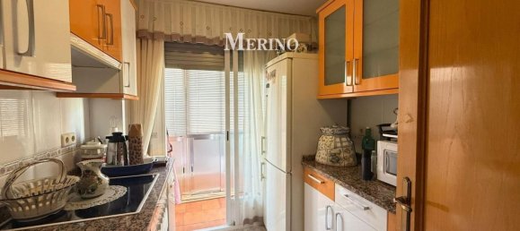 3 bedrooms Apartment in Madrid, Spain No. 137376 12