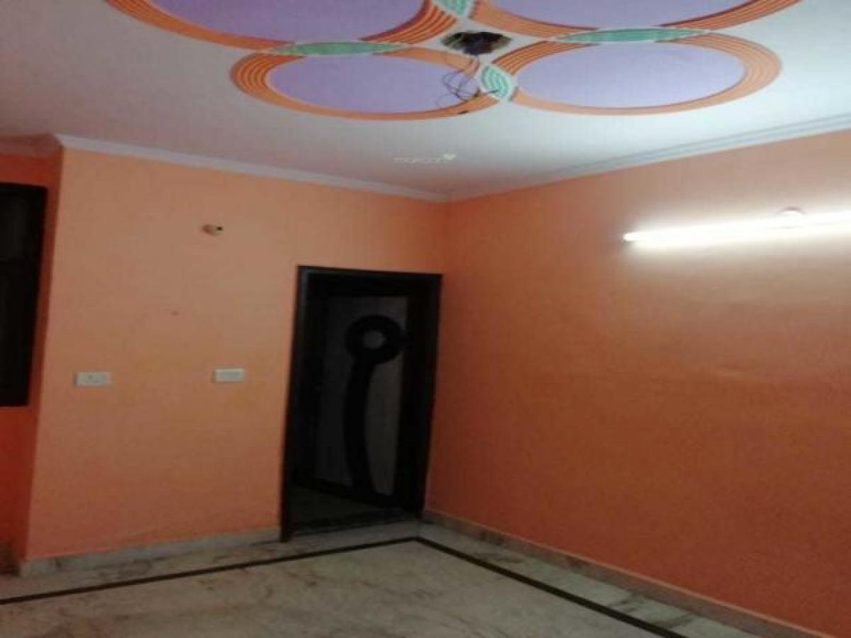 2 bedrooms House in Noida, India No. 28580