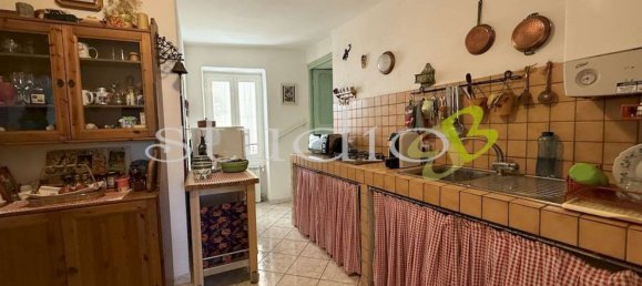 6 rooms Apartment in Perinaldo, Italy No. 306346 3