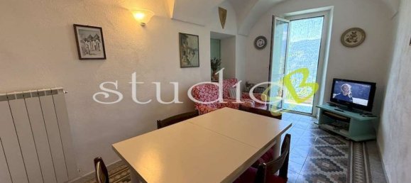 6 rooms Apartment in Perinaldo, Italy No. 306346 4