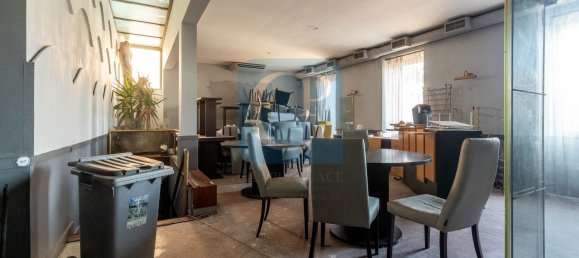 Дом с 4 спальнями в Матозиньюш, Португалия № 19674 4