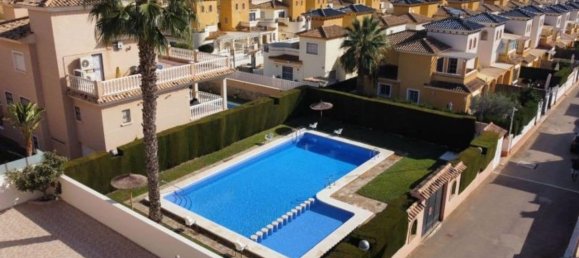 Casa de 3 dormitorios en Dehesa De Campoamor, Spain No. 188684 4