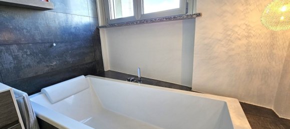 4 bedrooms Apartment in Legnano, Italy No. 364206 32