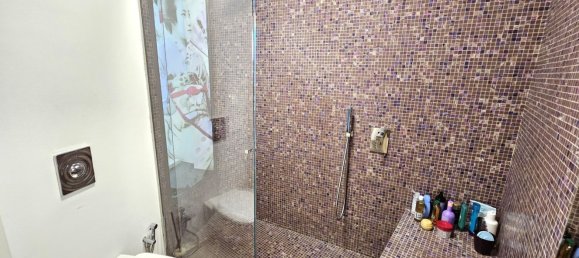 4 bedrooms Apartment in Legnano, Italy No. 364206 27