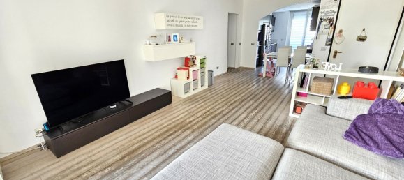 4 bedrooms Apartment in Legnano, Italy No. 364206 5