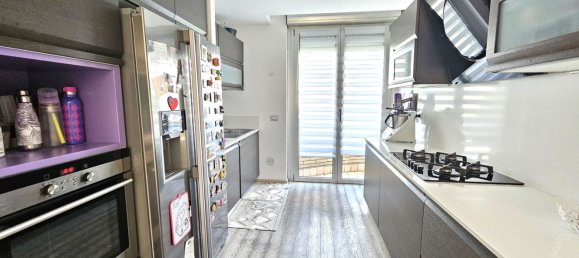 4 bedrooms Apartment in Legnano, Italy No. 364206 11