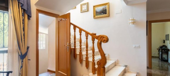 5 bedrooms Villa in Valencia, Spain No. 167529 15