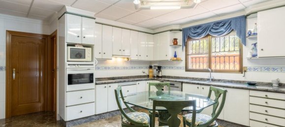 5 bedrooms Villa in Valencia, Spain No. 167529 8