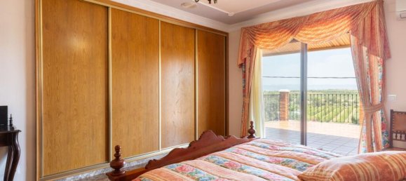 5 bedrooms Villa in Valencia, Spain No. 167529 25