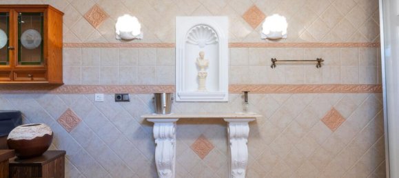 5 bedrooms Villa in Valencia, Spain No. 167529 44