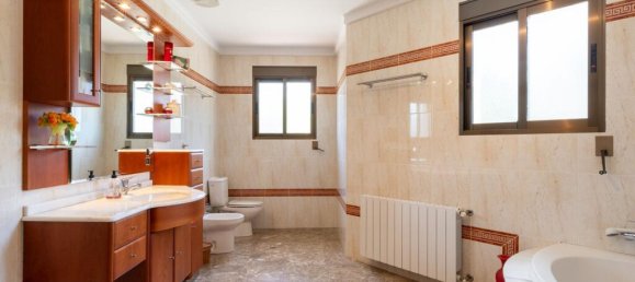 5 bedrooms Villa in Valencia, Spain No. 167529 32